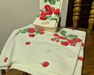 Tablecloth sets