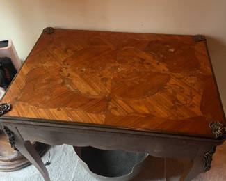 Antique Louis XV style game table with green felt 