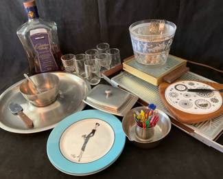 Cera Gla Etruscan Frieze Glass Ice Bucket