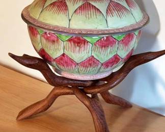 Famille Rose Lotus Bowl