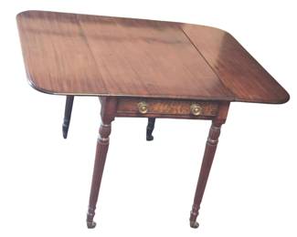Lake George III Mahogany drop leaf table with reeded legs. First quarter 19th century
