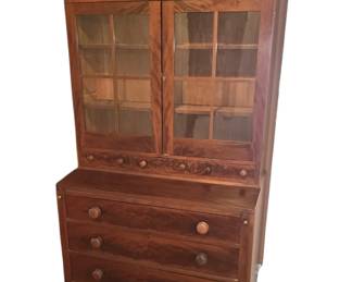 Classical mahogany secretary bookcase. First half 19th Century