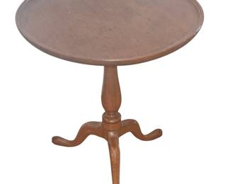 Chippendale-style carved mahogany three legged stand. 