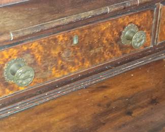 Detail of a fine federal carved mahogany and birds eye maple chest of drawers, Massachusetts. Attributed to John and Thomas Seymour, Boston. First quarter 19th century. 