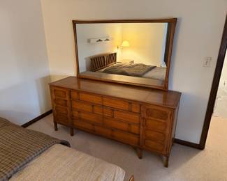 Gorgeous Mid-Century Modern Dresser and Mirror