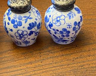 set of vintage blue & white salt and pepper shakers - Meissen