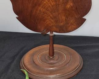 Treen ware English burled screen