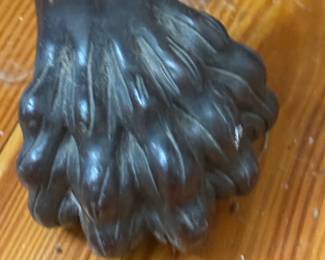 hairy paw... hairy paw.. so much carving.