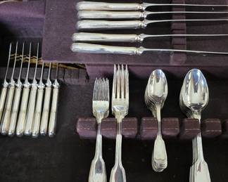 Christofle Chinon flatware set