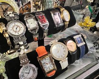 Large collection of jewelry
