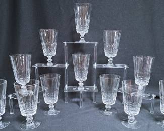 PRETTY TIFFIN WILLIAMSBURG GLASSES