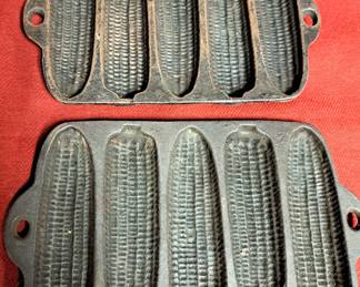 CAST IRON CORNBREAD PANS