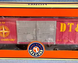 LIONEL TRAIN