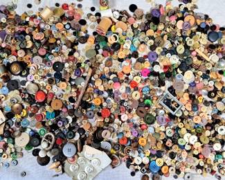 SEWING BUTTONS LOT
