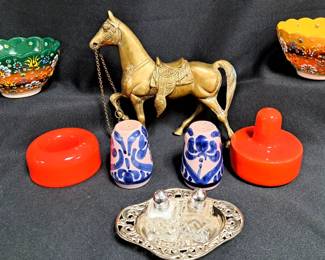 BRASS HORSE & PAINTED BOWLS