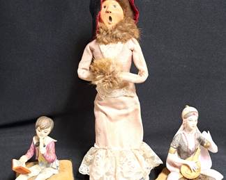 BYERS CHRISTMAS CAROLER