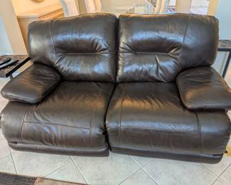 Loveseat, One side reclines 