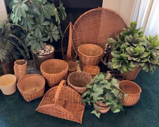 Baskets And Decor Galore