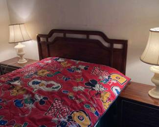 Full Size Bed And Two Nightstands 