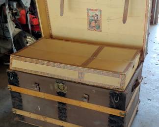 FLAT TOP TRUNK
