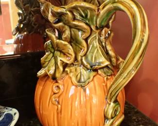 FALL PITCHER