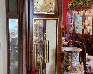 1980 Howard Miller Grandfather Clock running