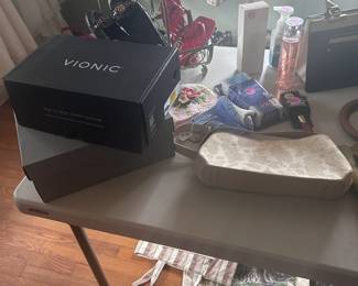 Vionic shoes brand new