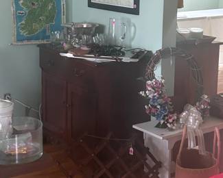 Kitchen, dining, bar