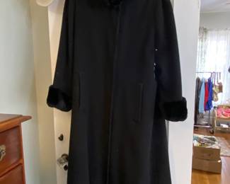 Ladies Vintage wool coat by Searle USA