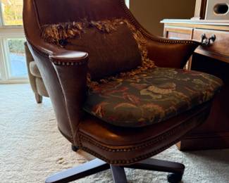 Leather Executive Swivel Chair
