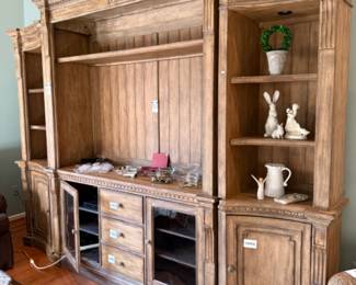 Hooker Sorella Meia Wall Unit