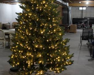 9ft lighted tree