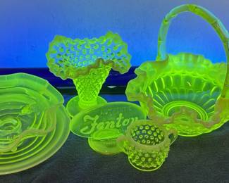 Vasaline (uramiun) glass