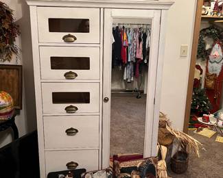 Lane cedar lined wardrobe 