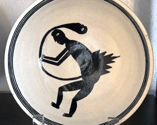 Mimbres-style modern ceramics