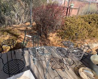 yard plant stands