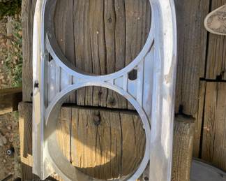 Chevelle light frame