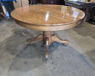 Oak Claw Foot Pedestal Table