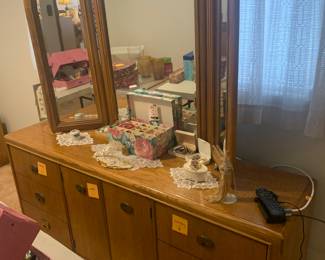 Dresser. Part of whole set or individual