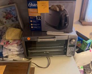 Toaster and toaster oven