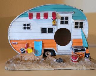 Camper Birdhouse