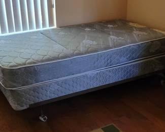 Twin bed set