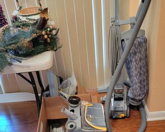 Kirby vacuum cleaner