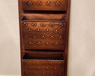 BALLARD DESIGNS Copper Color Metal Tiered Wall Pocket for Magazines with Fleur de Lys 14 1/2” w x 45” H- Ballard Design rack