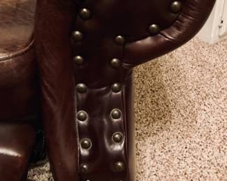 Large Leather Recliner. Top Condition!