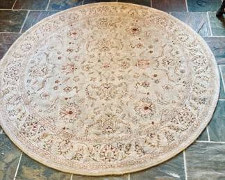 Woven 5ft Round Area Rug.