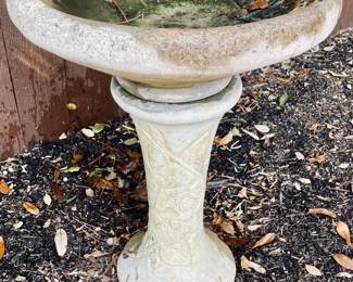 Concrete Garden Bird Bath.