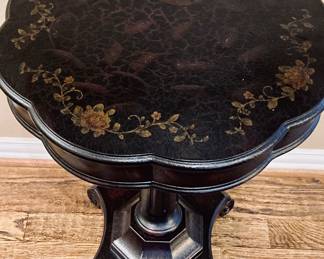 Black Wood Painted Top End/Accent Lamp Table.