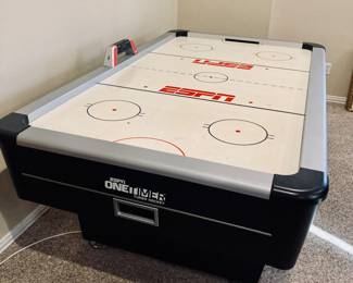 84" (7ft) ESPN One Timer Turbo Air Hockey Table with Pucks and Pushers. WORKING..