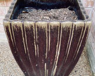 Large Ceramic Glazed Planter.